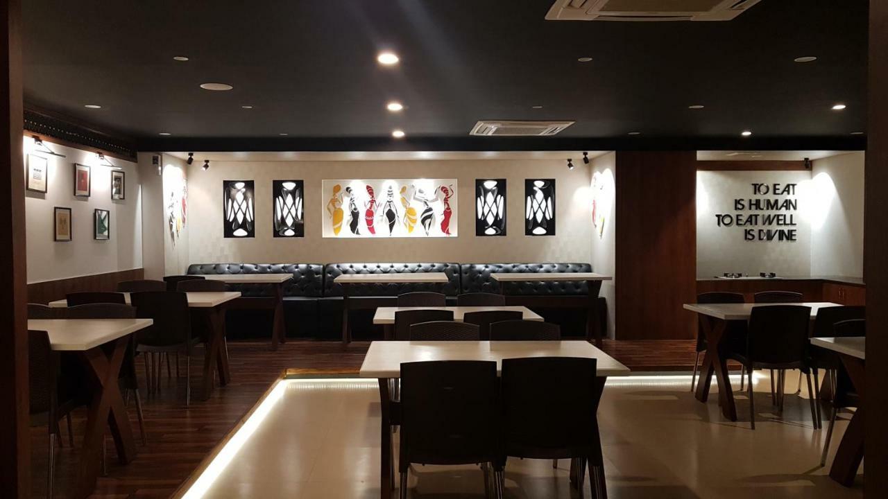 Hotel Tranquil Манипала Екстериор снимка